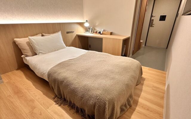 R Hotel Namba