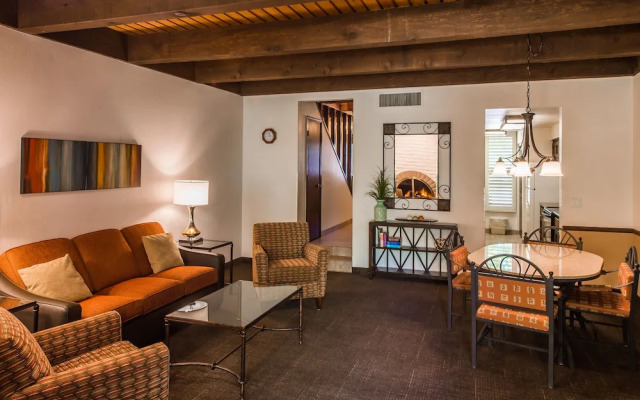 Arroyo Roble Resort at Oak Creek