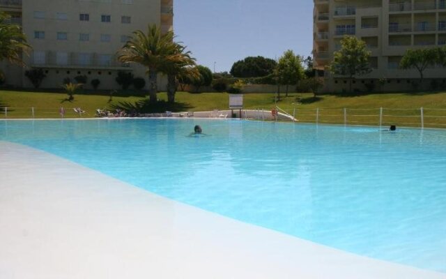 Apartment with Pool View IN Vila Marachique