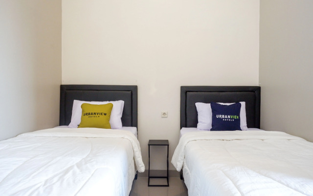 Urbanview Hotel John Sweet Home