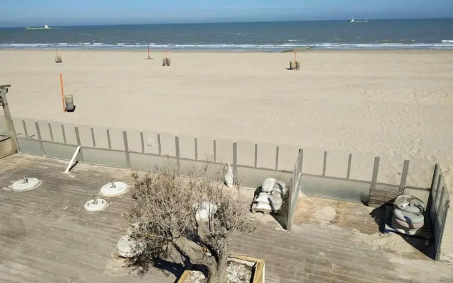 Apartment With 2 Rooms in Oostduinkerke