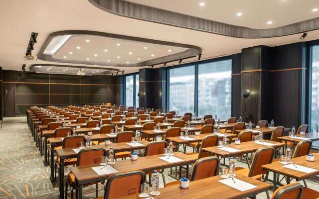 Mövenpick Hotel Istanbul Marmara Sea