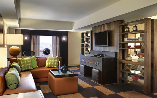 Renaissance Phoenix Downtown