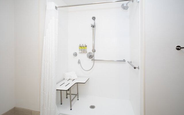 Holiday Inn Express & Suites Goodland