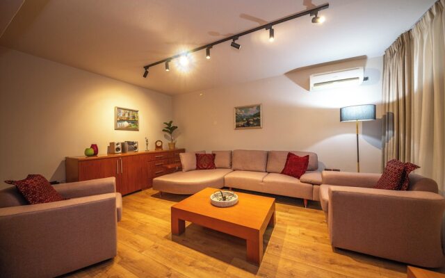 Blloku Unique Apartments 3