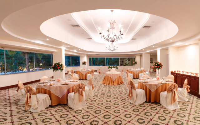 Hotel Estelar Altamira