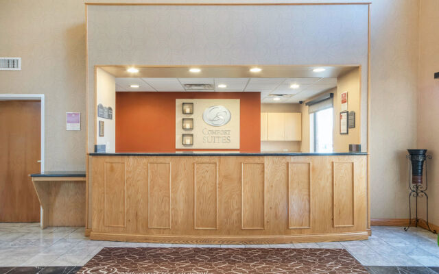 Comfort Suites Louisville Airport