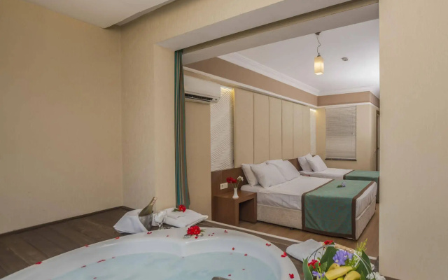 Tac Premier  & Spa