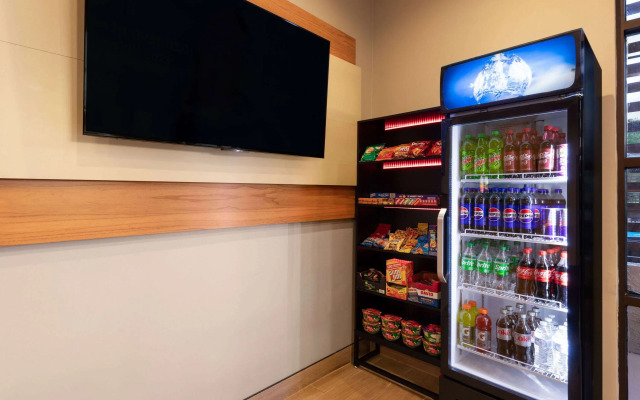 Ramada by Wyndham Bainbridge