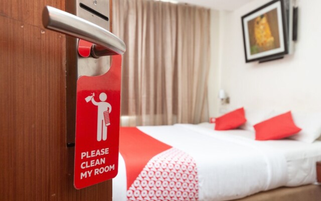 OYO 1412 Hotel Laila's County
