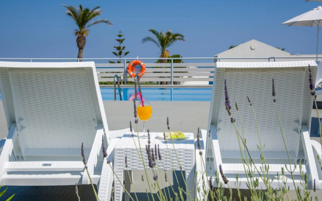 Evelyn Hotel