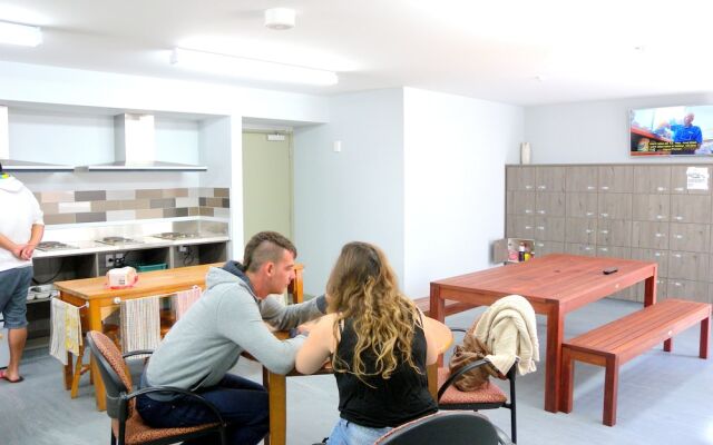 Kiwi House - Hostel