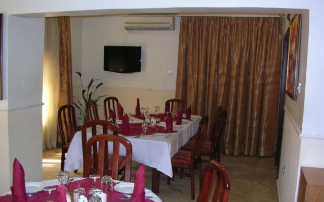 Bec Suites