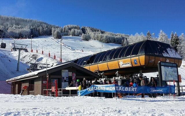 Chalet Phoenix