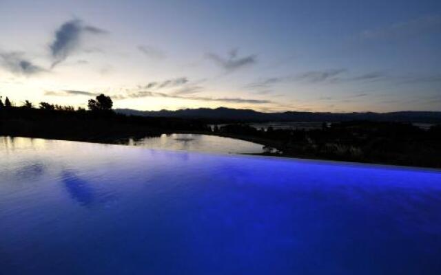 Windhover Villa
