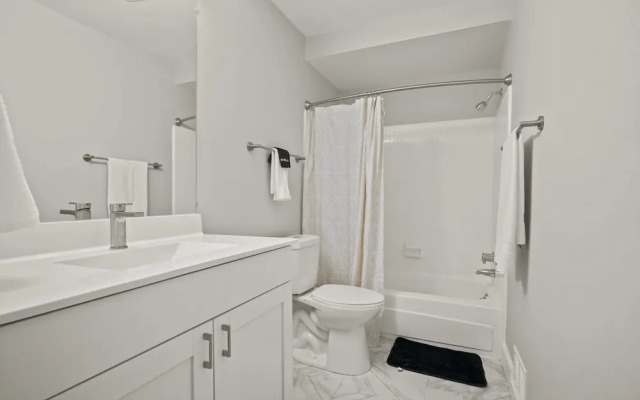 2BR Stay Close to Downtown