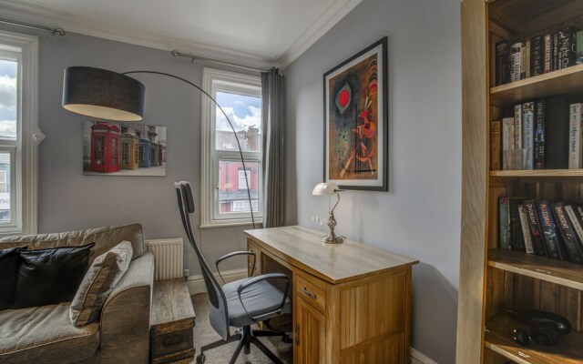 Levenshulme Self-Catering Townhouse