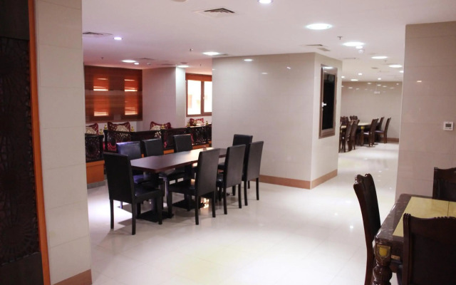 Montreal Naif Hotel