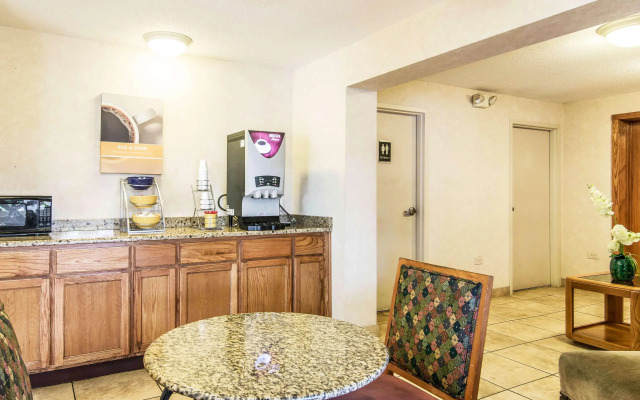 Motel 6 Alsip, IL