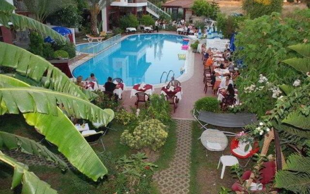 Side Elis Hotel