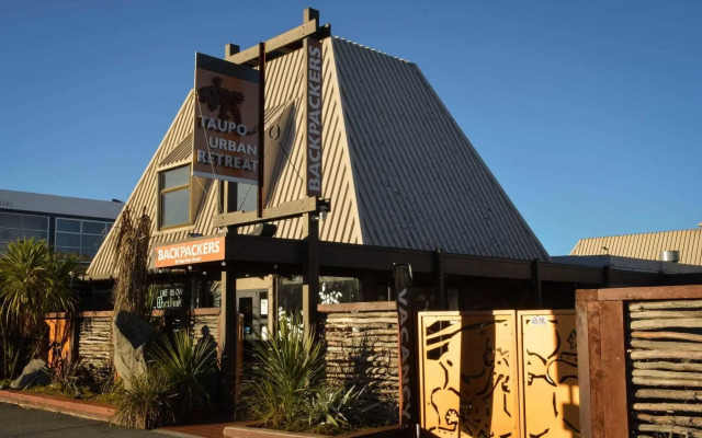 Taupo Urban Retreat - Hostel