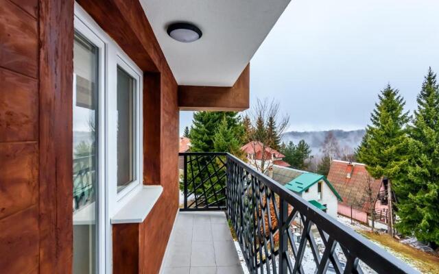 Apartmani “LAZAR” i “LENA”