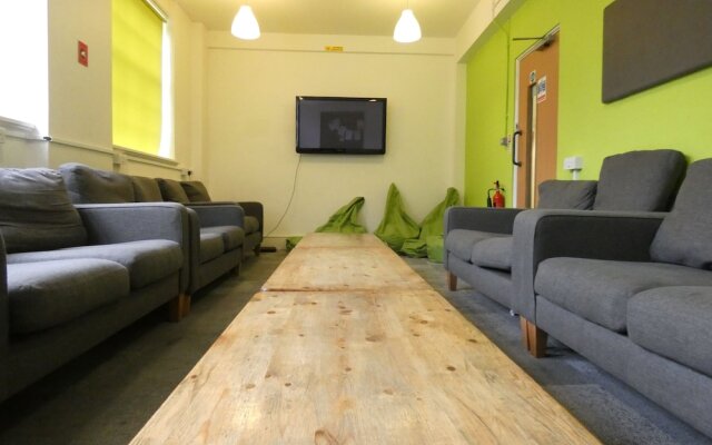 Bowden Court - Hostel