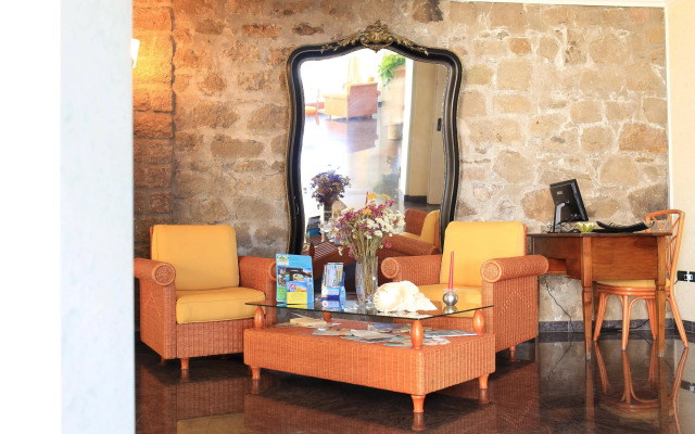 Hotel Nantis