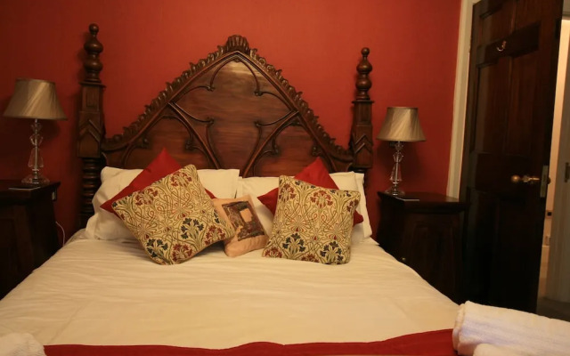 High Dalby House & Cottages