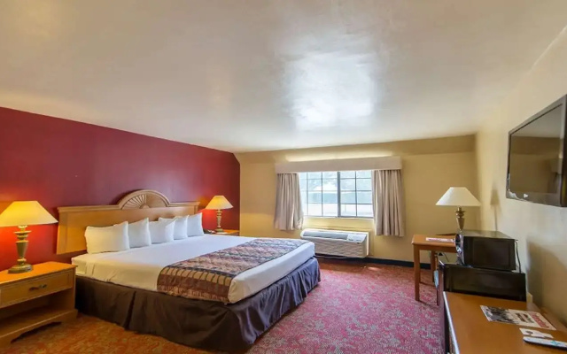 SureStay by Best Western Bakersfield Central