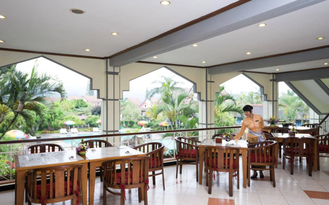 Royal Hotel and Villa Batu