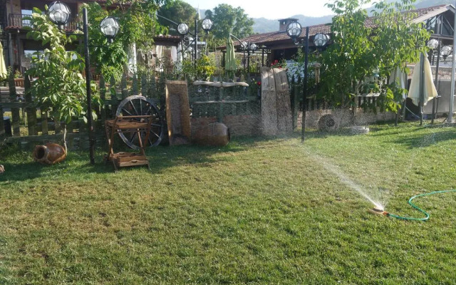 Naturalife Farm Hotel