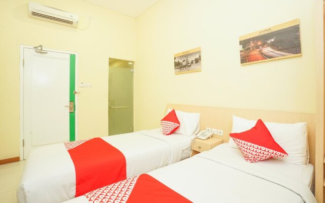 OYO 272 M Suite Homestay