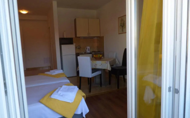 Studio Apartments Buki
