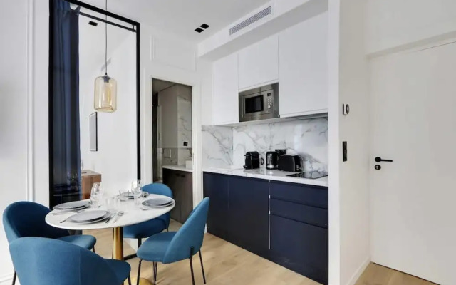 Sublim AC Apartment Center of Paris