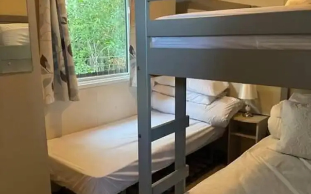 Caravan Emma 2 Bed Robin Hood