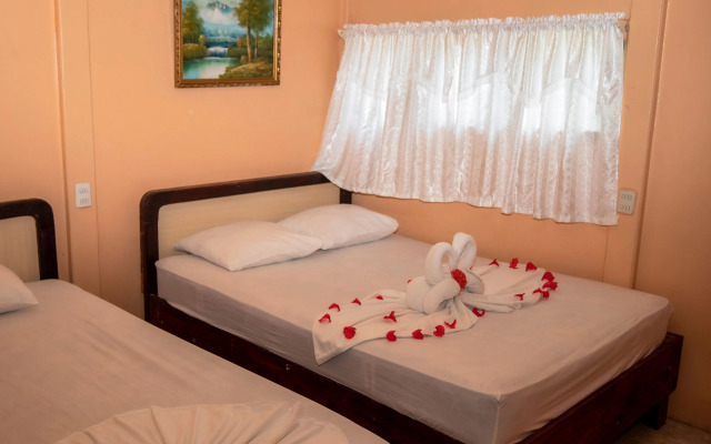 Hotel y Cabinas El Coral