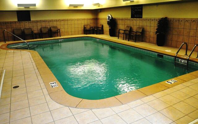 Hampton Inn & Suites Cincinnati/Uptown-University Area