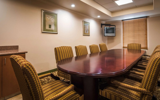 Best Western Plus Country Park Hotel