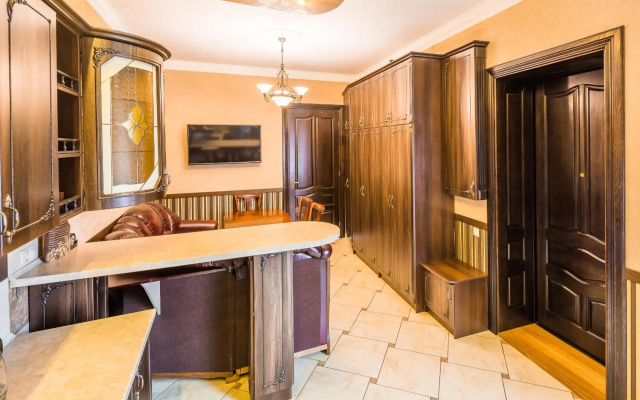 Beautiful apartment D.Galytskogo