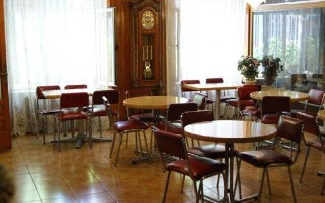 Hostal Pirineos Meliz