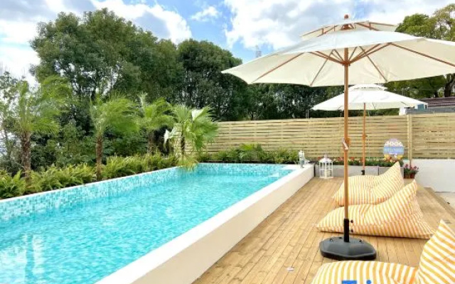 Muting Garden Resort Villa (Shanghai International Tourism Resort) – Pool – Shanghai