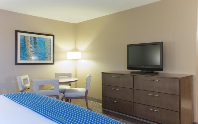 Holiday Inn Express Fargo-West Acres by IHG