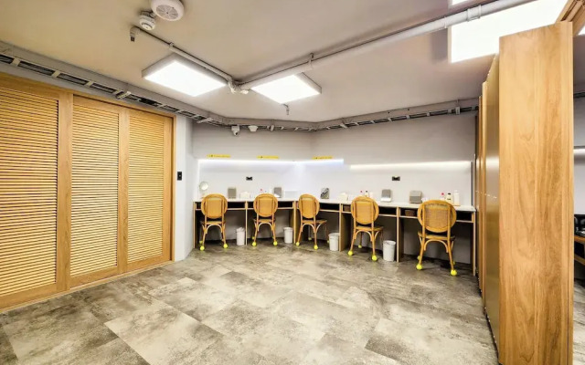 Just Live Hostel