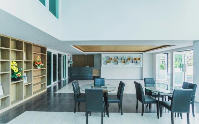 Condo in Kata in Ozone - Unit A506