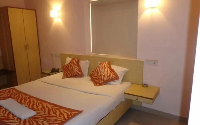 Capital O 67372 Halcyon Suites