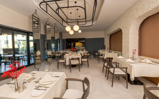 The X Belek