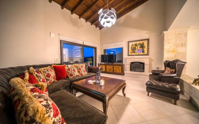 Villa Florentina ✩ Private Pool ✩ BBQ ✩ 7 Guests