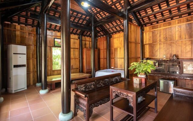 Ha Gia Ecolodge & Riverside