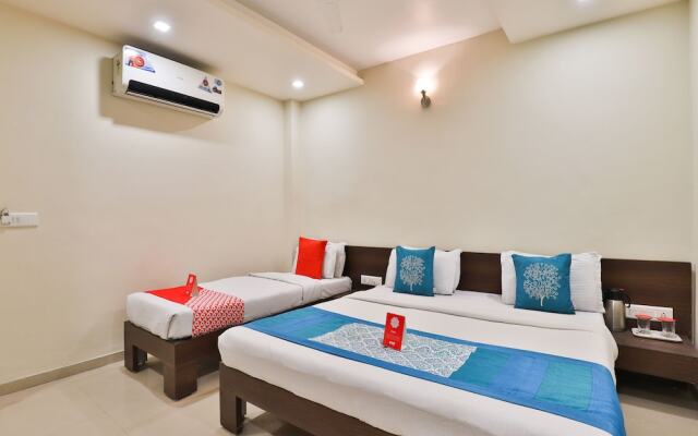 OYO 2466 Laljis Hotel